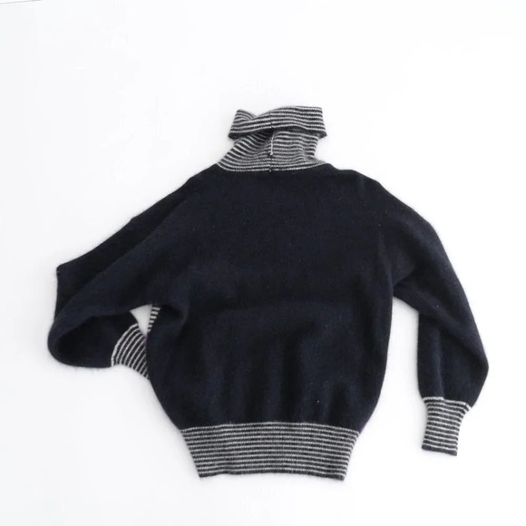 Vintage Richard & Co. Two Piece Black & Purple Turtleneck Sweater &  Skirt Set S - Picture 15 of 15